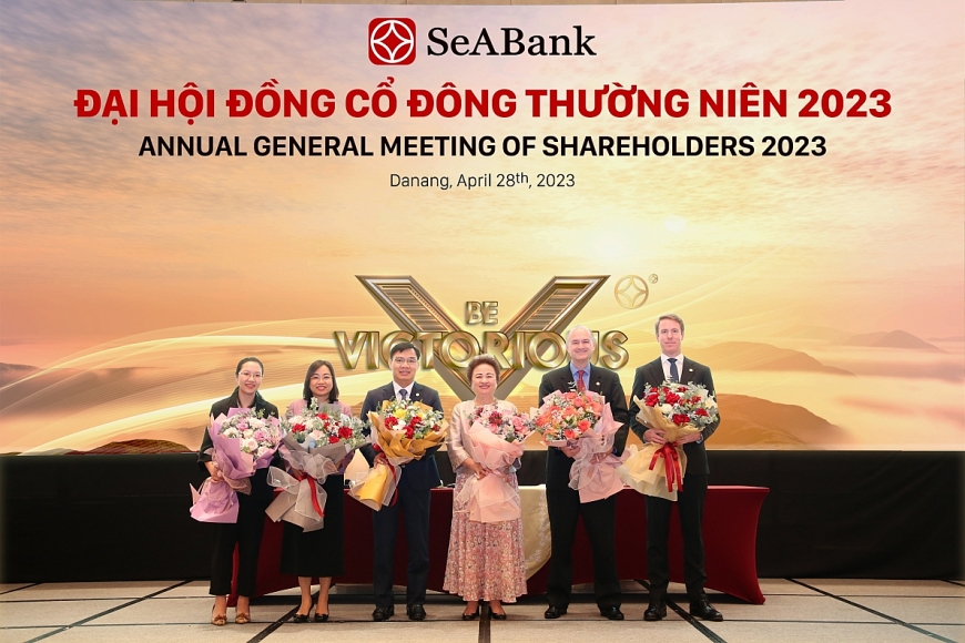 Đại hội đồng cổ đông SeABank cũng đã thông qua bầu 7 thành viên HĐQT nhiệm kỳ 2023 - 2028