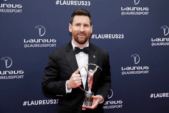 Lionel Messi trở thành VĐV đầu tiên giành được giải thưởng Laureus cá nhân và đồng đội trong cùng một năm. Ảnh: st