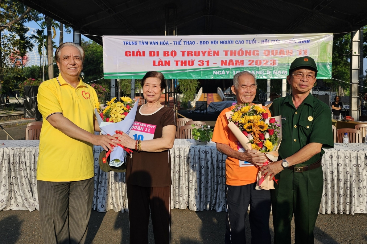 280 NCT tham dự giải đi bộ truyền thống quận 11 lần thứ 31