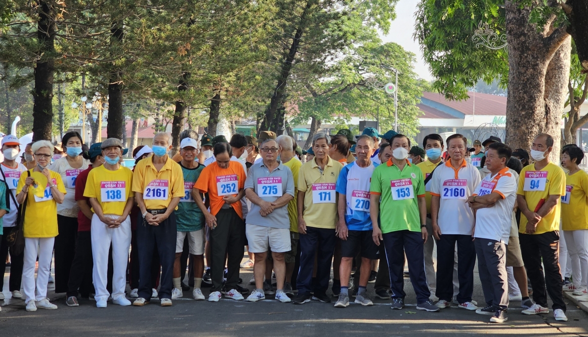 280 NCT tham dự giải đi bộ truyền thống quận 11 lần thứ 31