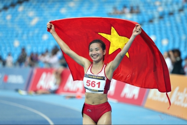 Lập kỷ lục SEA Games 32 với 4 HCV, Nguyễn Thị Oanh nhận tiền thưởng khủng