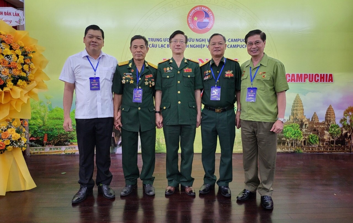 Hội nghị Giao lưu các Câu lạc bộ Doanh nghiệp Việt Nam – Campuchia