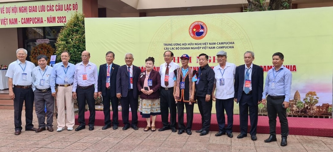 Hội nghị Giao lưu các Câu lạc bộ Doanh nghiệp Việt Nam – Campuchia