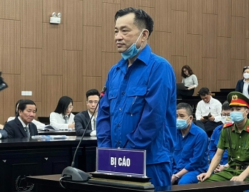 Cựu Chủ tịch tỉnh UBND tỉnh Bình Thuận Nguyễn Ngọc Hai bị tuyên phạt 5 năm tù