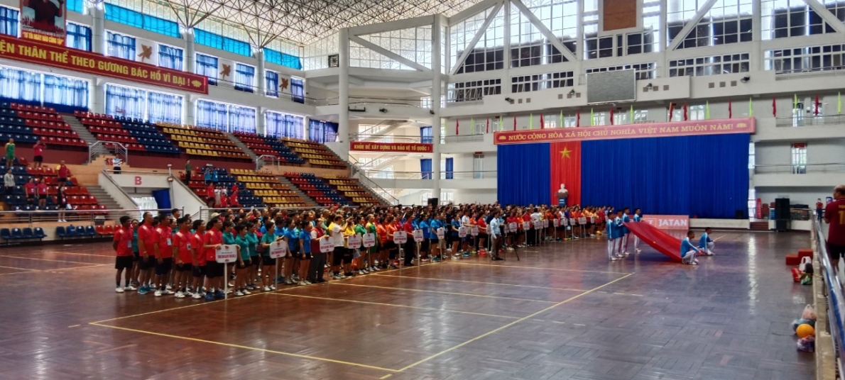 Khai mạc Giải Bóng chuyền hơi trung cao tuổi toàn quốc năm 2023