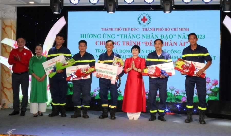 Phát động Tháng nhân đạo năm 2023: “Từ trái tim mỗi chúng ta – Chung sức xây dựng cộng đồng nhân ái”