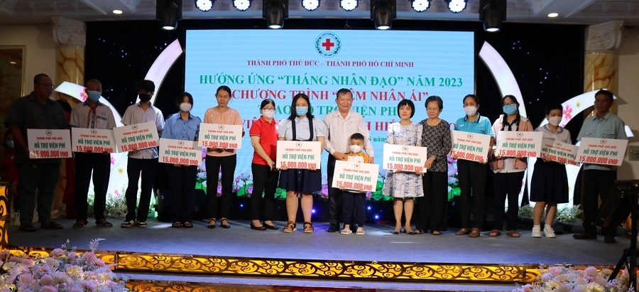 Phát động Tháng nhân đạo năm 2023: “Từ trái tim mỗi chúng ta – Chung sức xây dựng cộng đồng nhân ái”