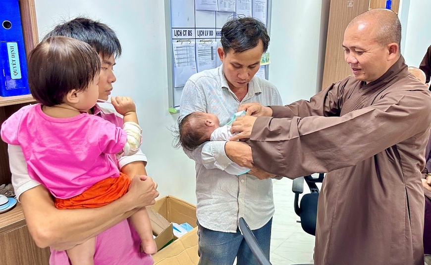 Đại đức Thích Nguyên Chiếu: Thiện nguyện xuất phát từ tâm