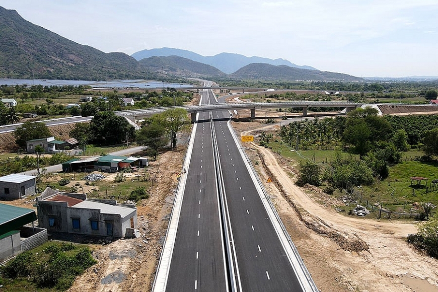 Chính thức thông xe tại 2 tuyến đường cao tốc Vĩnh Hảo - Phan Thiết và Nha Trang - Cam Lâm