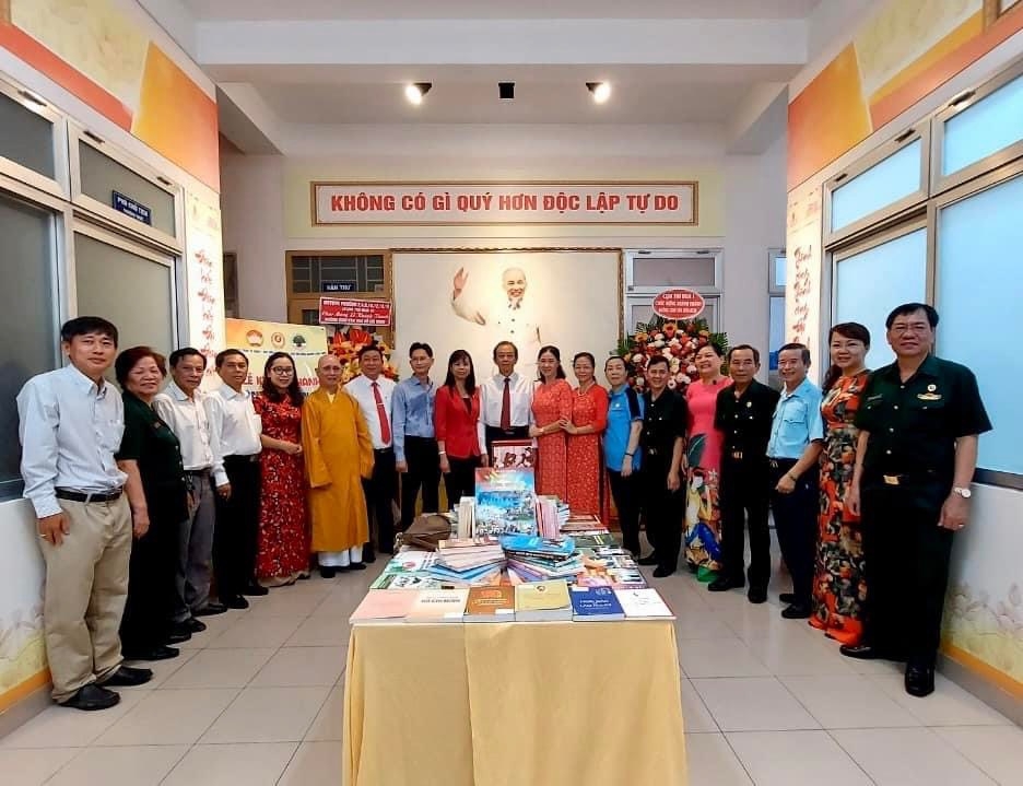 Người cao tuổi quận Tân Bình và Không gian Văn hóa Hồ Chí Minh