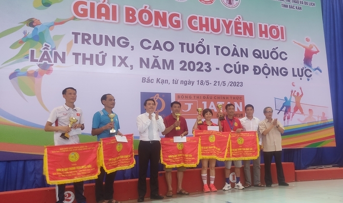 Giải Bóng chuyền hơi trung, cao tuổi toàn quốc lần thứ IX, năm 2023 thành công tốt đẹp