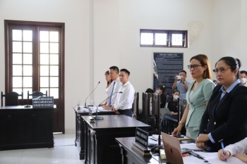 Hoa hậu Thùy Tiên thắng kiện bà Đặng Thùy Trang