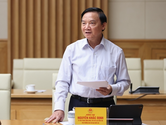 Thủ tướng Phạm Minh Chính: Đủ điều kiện để chuyển dịch bệnh Covid-19 từ bệnh truyền nhiễm nhóm A sang nhóm B