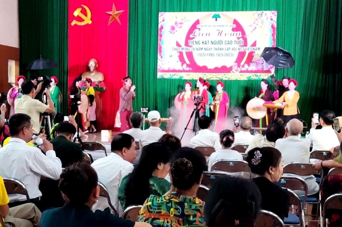 Toàn cảnh Liên hoan tiếng hát NCT phường Võ Cường, TP Bắc Ninh, tỉnh Bắc Ninh