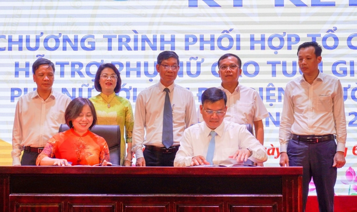 Hội NCT quận Ngô Quyền kí kết chương trình phối hợp với Hội Phụ nữ quận