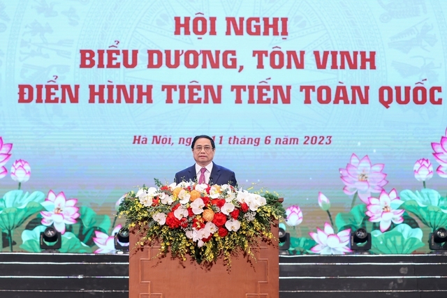Thủ tướng Phạm Minh Chính tham dự Hội nghị biểu dương, tôn vinh điển hình tiên tiến toàn quốc