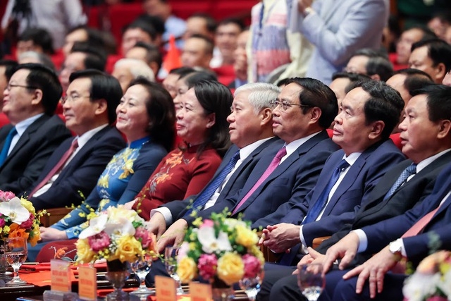 Thủ tướng Phạm Minh Chính tham dự Hội nghị biểu dương, tôn vinh điển hình tiên tiến toàn quốc