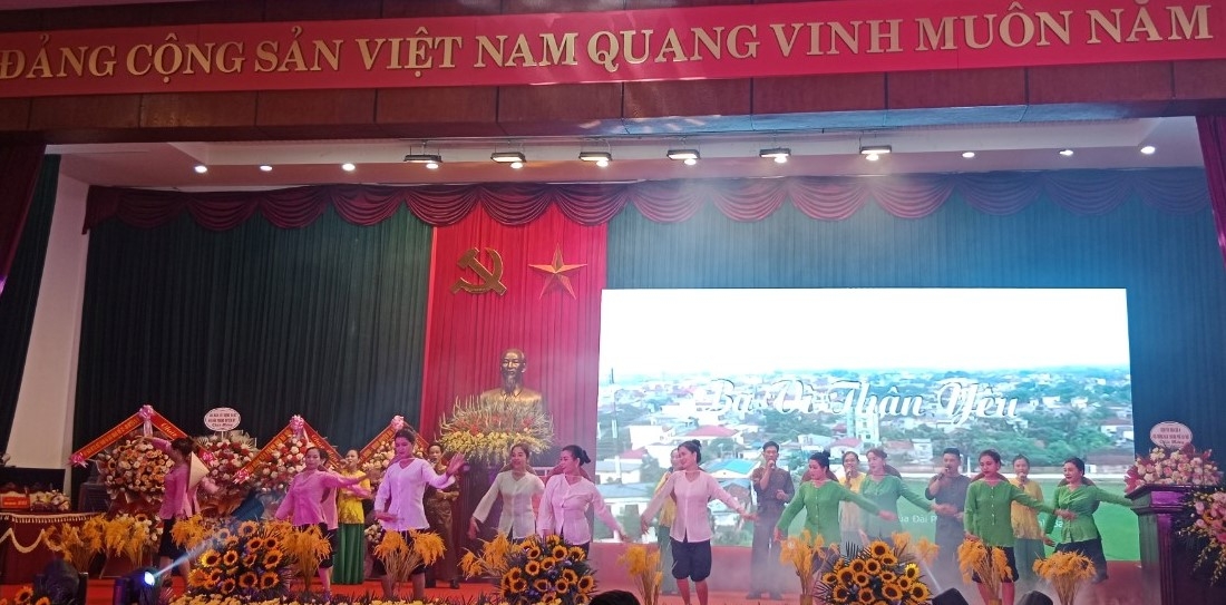 Ông Nguyễn Văn Trường tái đắc cử chức Chủ tịch Hội Nông dân huyện Ba Vì Ông Nguyễn Văn Trường tái đắc cử chức Chủ tịch Hội Nông dân huyện Ba Vì