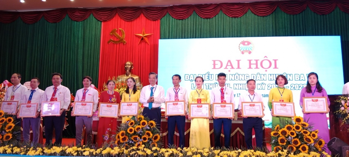 Đại hội Hội Nông dân huyện Ba Vì, ông Nguyễn Văn Trường tái đắc cử chức Chủ tịch Đại hội Hội Nông dân huyện Ba Vì, ông Nguyễn Văn Trường tái đắc cử chức Chủ tịch