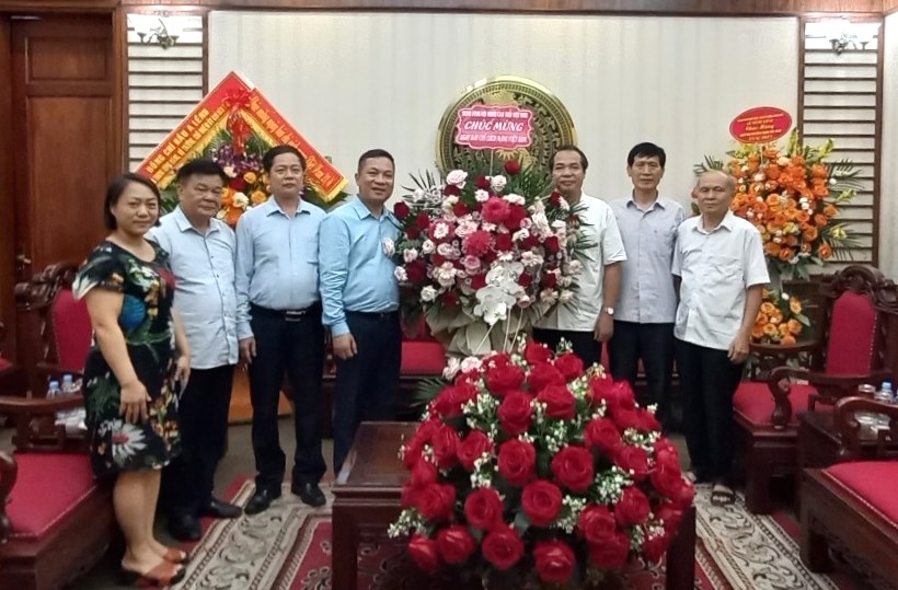 Trung ương Hội chúc mừng Cổng Thông tin Điện tử Chính phủ