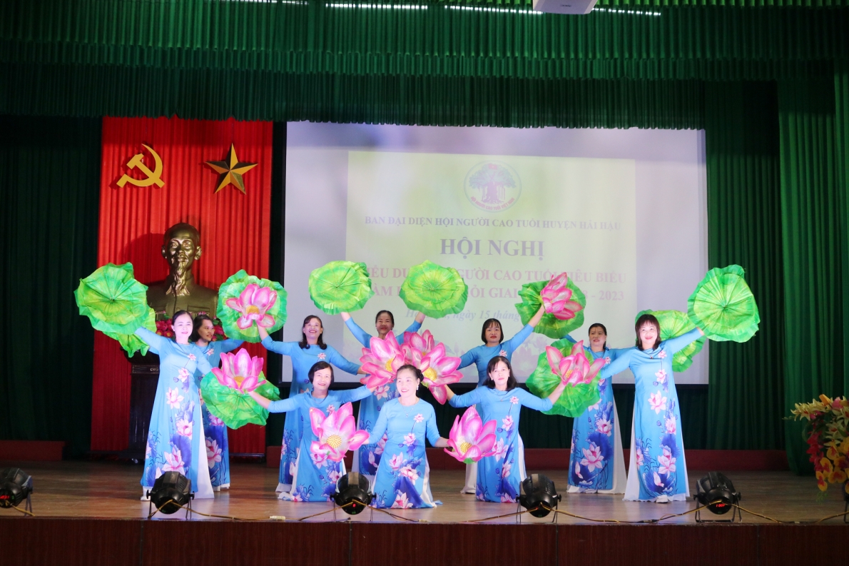 Vinh danh, biểu dương NCT tiêu biểu làm kinh tế giỏi giai đoạn 2018 - 2023 Vinh danh, biểu dương NCT tiêu biểu làm kinh tế giỏi giai đoạn 2018 - 2023