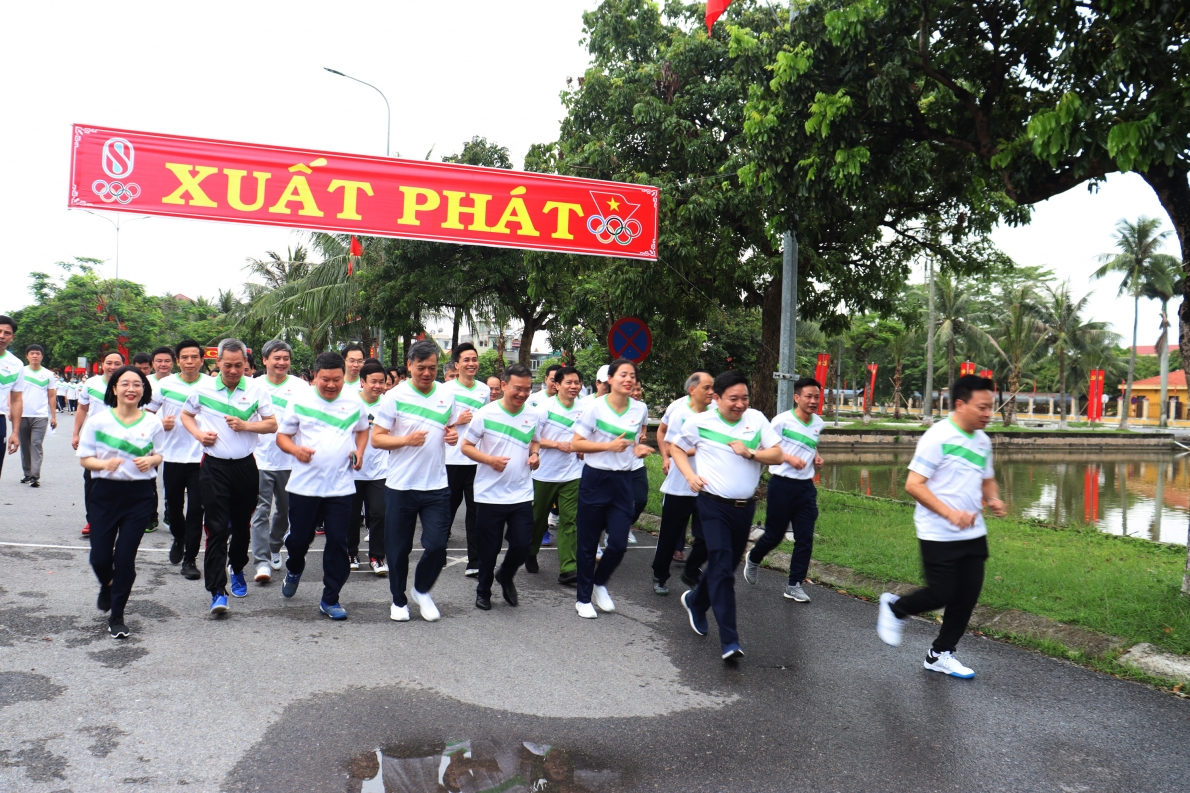 Tổ chức Ngày Olympic và phát động toàn dân tập luyện môn bơi phòng, chống đuối nước năm 2023 Tổ chức Ngày Olympic và phát động toàn dân tập luyện môn bơi phòng, chống đuối nước năm 2023