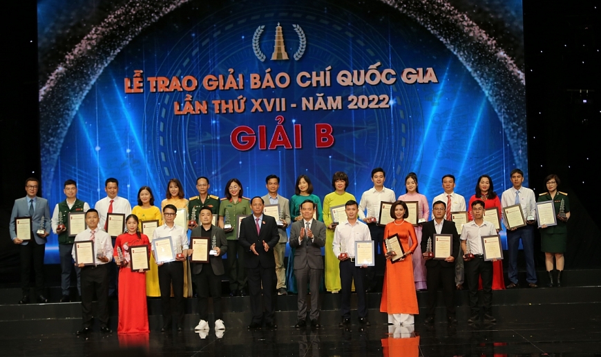 Trao giải B