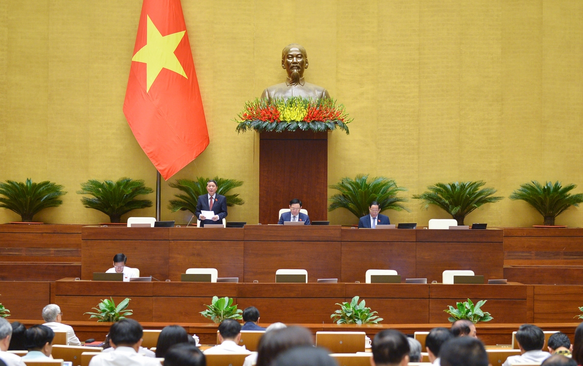 Quốc hội thông qua Luật Đấu thầu (sửa đổi)