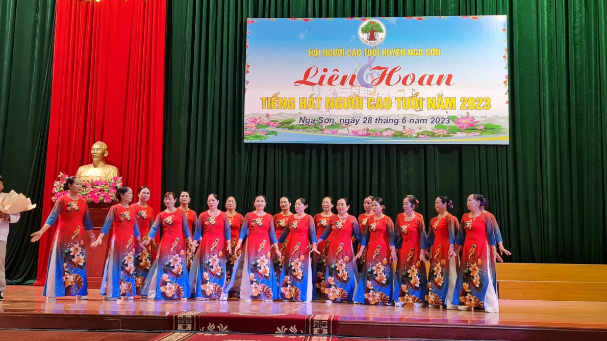 Liên hoan tiếng hát người cao tuổi huyện Nga Sơn năm 2023