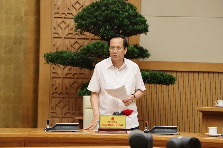 Bộ trưởng Bộ Lao động Thương binh và Xã hội Đào Ngọc Dung, Phó Chủ tịch UBQG về NCT Việt Nam phát biểu