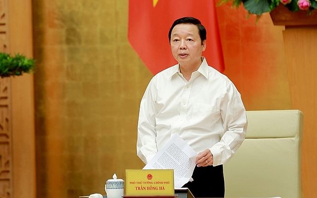 Phó Thủ tướng Trần Hồng Hà cho rằng cần xây dựng chiến lược quốc gia mới về người cao tuổi khi tốc độ già hoá dân số của Việt Nam diễn ra rất nhanh - Ảnh: VGP/Minh Khôi