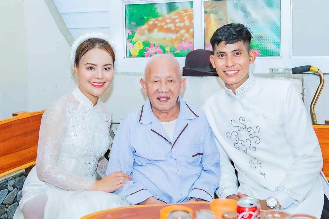 Tiết lộ bí quyết sống khỏe ở tuổi 100 của cặp vợ chồng ở Hà Tĩnh