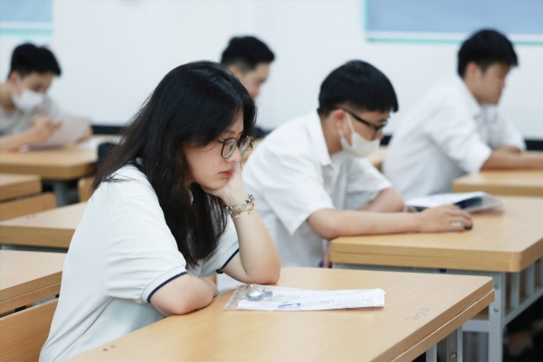 Hướng dẫn nộp lệ phí và đăng kí xét tuyển đại học 2023