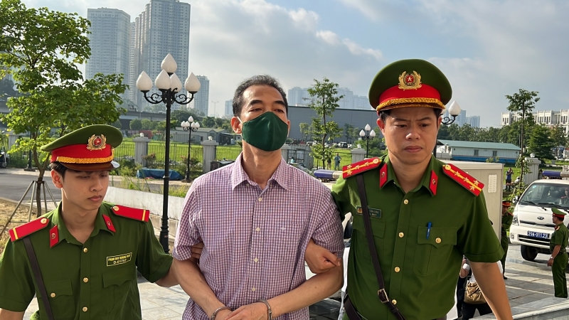 Bị cáo Tô Anh Dũng, cựu Thứ trưởng Bộ Ngoại giao. Ảnh: Báo CAND