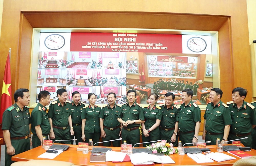 Sơ kết công tác cải cách hành chính, phát triển Chính phủ điện tử và chuyển đổi số