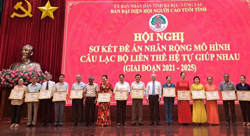 Sơ kết Đề án nhân rộng mô hình CLB Liên thế hệ tự giúp nhau, giai đoạn 2021-2025