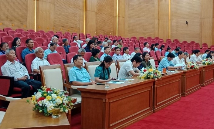 Người cao tuổi đất Tổ vượt khó làm kinh tế giỏi