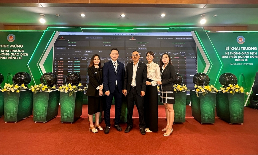 Danh tính ông lớn vừa 