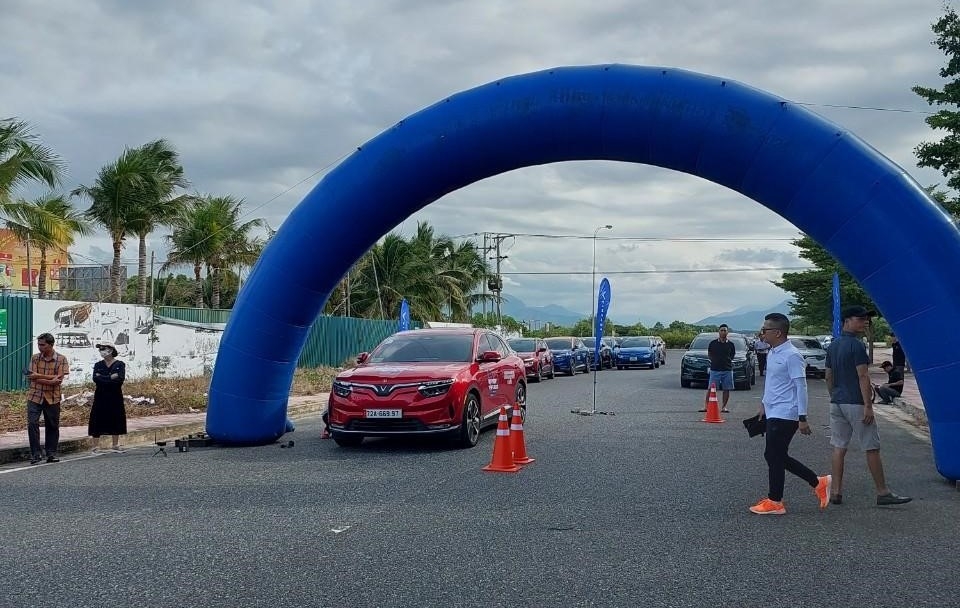 Hàng ngàn ô tô VinFfast tham dự sự kiện “Wonder Trip 2023 – Anh em VinFast 3 miền”