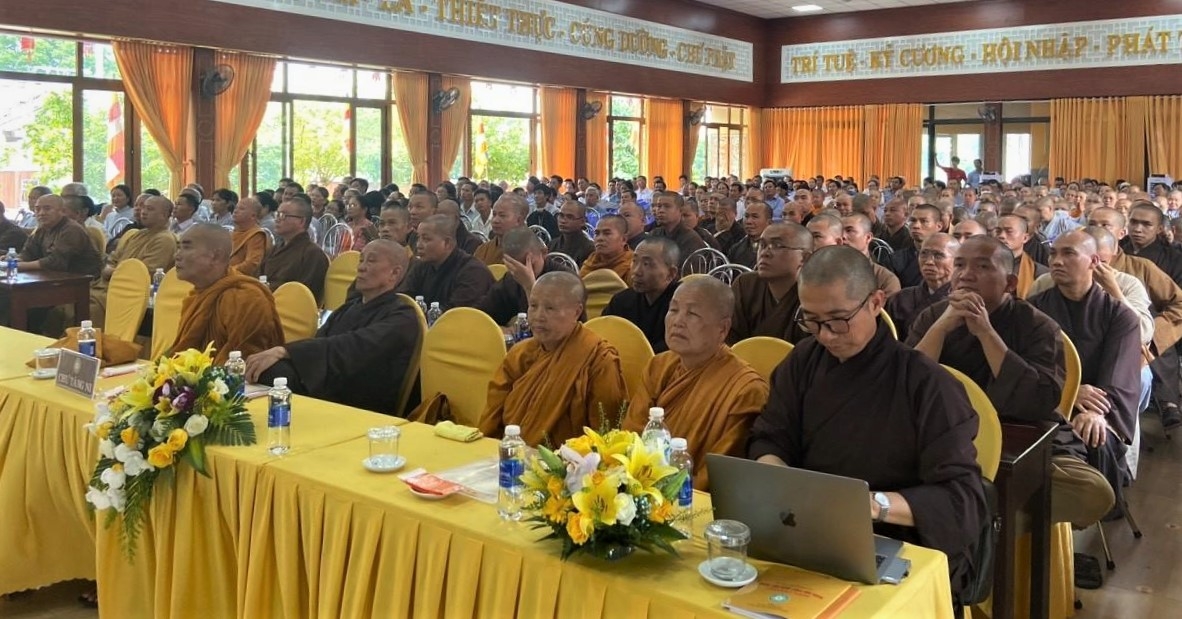 Đắk Lắk: Phổ biến pháp luật về giao thông đường bộ cho các trụ trì, tăng ni, phật tử