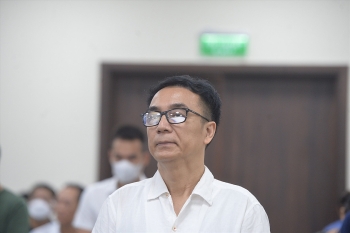 Cựu Cục phó Cục Quản lý thị trường Hà Nội Trần Hùng lĩnh 9 năm tù