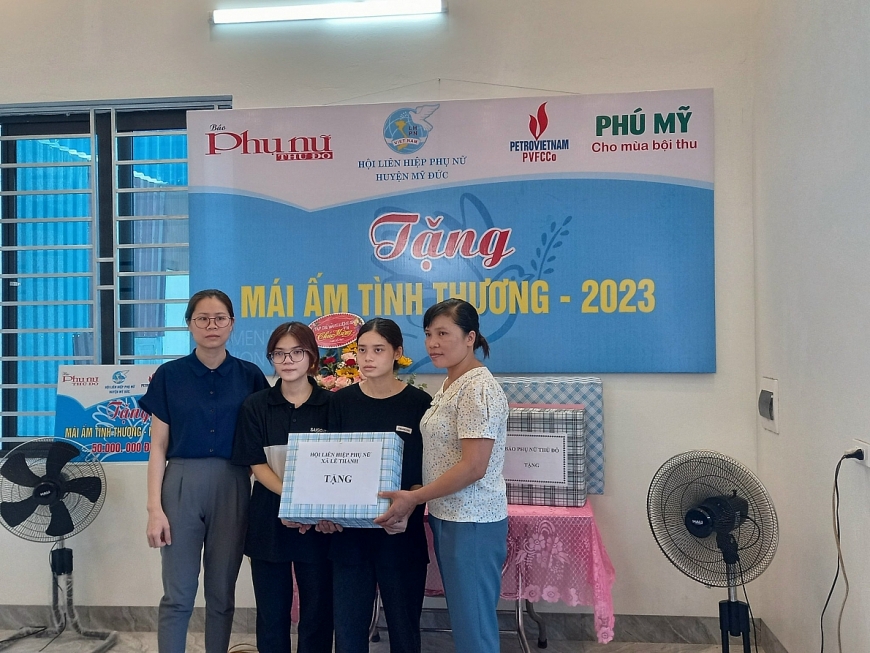 Huyện Mỹ Đức, TP. Hà Nội: Tặng "mái ấm tình thương" cho phụ nữ có hoàn cảnh khó khăn tại xã Lê Thanh