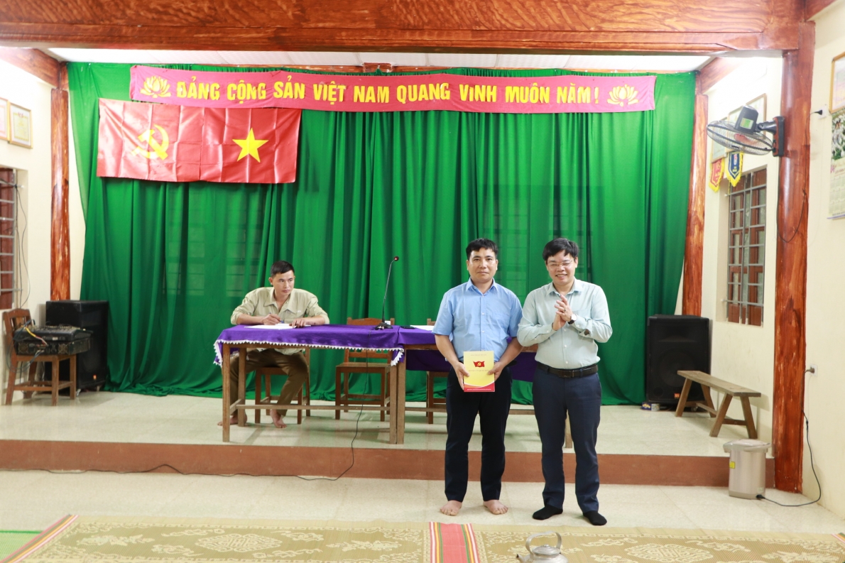 Đẩy mạnh chính sách an sinh xã hội, tạo việc làm và công tác giảm nghèo