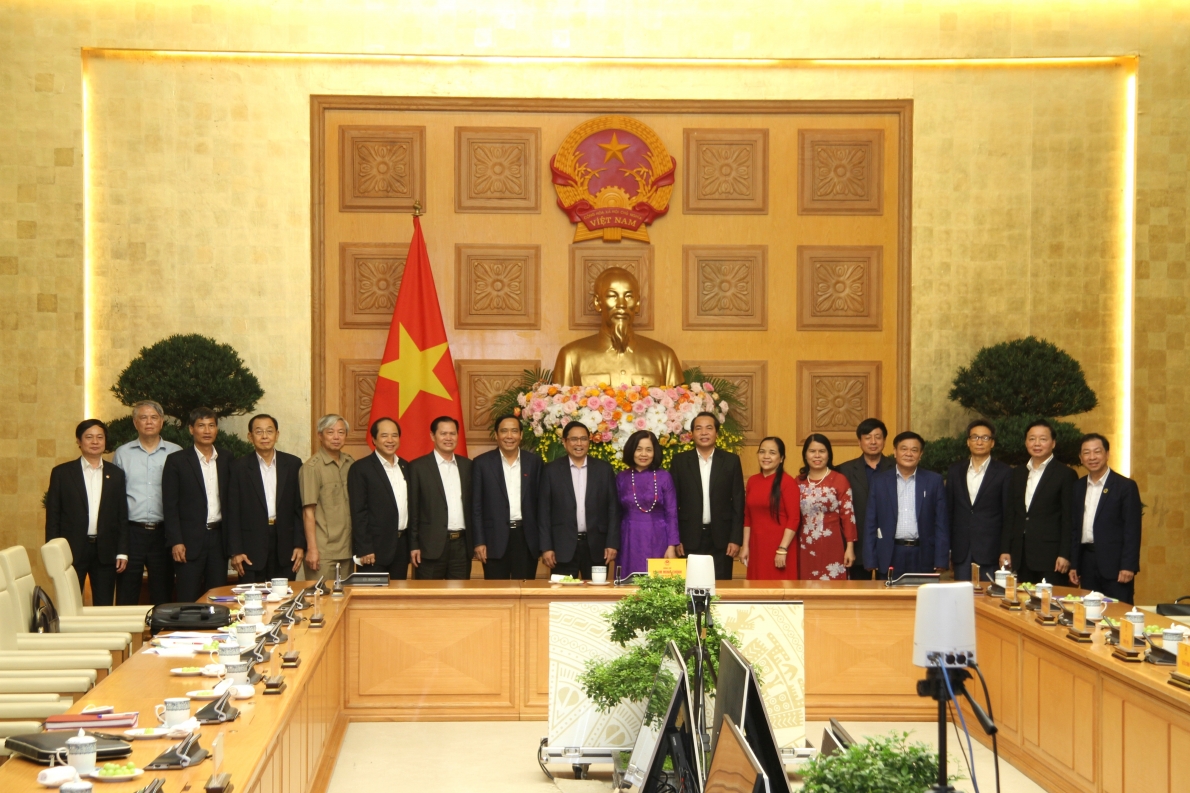 Tích cực chuẩn bị kĩ lưỡng các điều kiện chuyển đổi mô hình tổ chức Hội NCT thống nhất trong cả nước... Tích cực chuẩn bị kĩ lưỡng các điều kiện chuyển đổi mô hình tổ chức Hội NCT thống nhất trong cả nước...