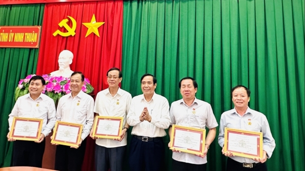 Nêu cao tinh thần trách nhiệm, tạo điều kiện để NCT phát huy vai trò tại địa phương