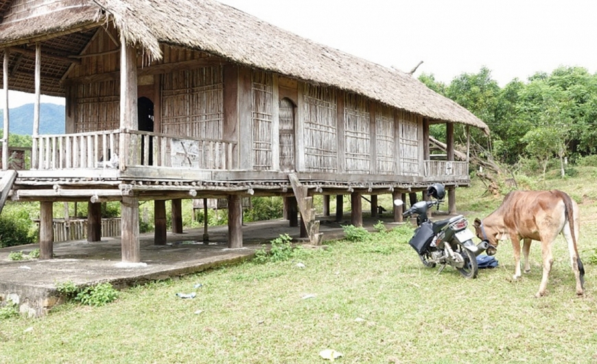 Giữ nếp nhà sàn...