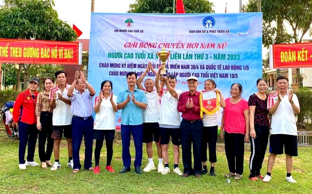 Hội NCT huyện Nghi Xuân tích cực vận động nguồn lực xã hội hóa chăm lo sức khỏe, đời sôgns tinh thần cho NCT