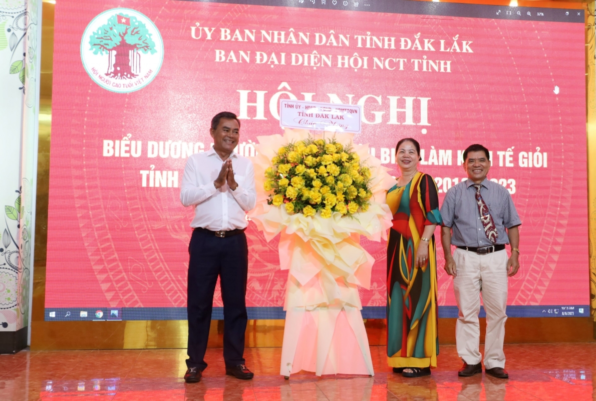 Tuyên dương người cao tuổi tiêu biểu làm kinh tế giỏi giai đoạn 2018-2023