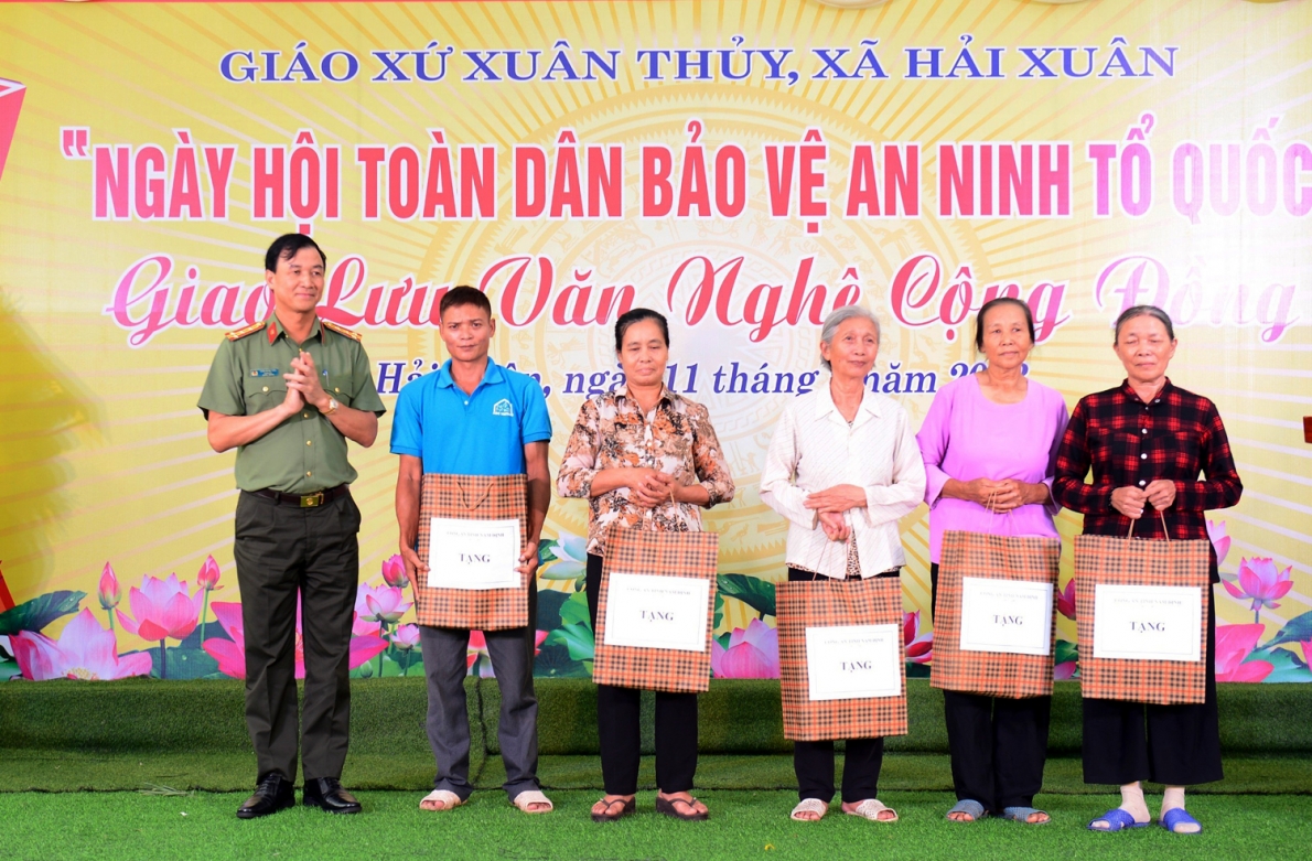 Ngày hội toàn dân bảo vệ an ninh Tổ quốc tại Giáo xứ Xuân Thủy