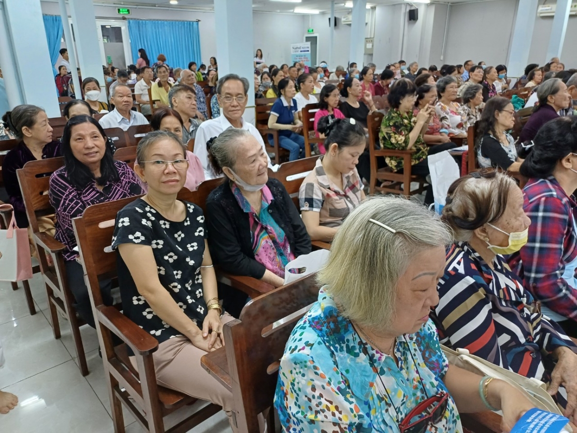 Quận 1, TP. Hồ Chí Minh: Đẩy mạnh tuyên truyền chăm sóc sức khỏe người cao tuổi